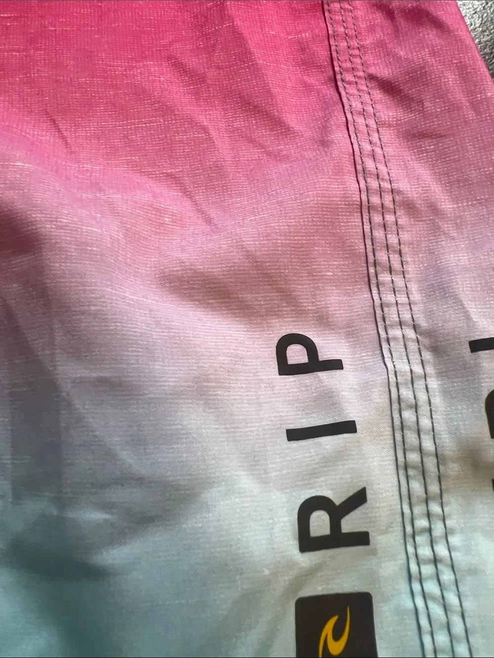 Rip Curl NWT Mens Dawn Patrol Pink to Aqua Board Shorts with Charcoal Waist